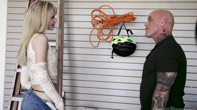 Папочка вагинально наказывает меня