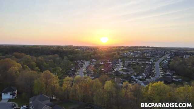 Милфочка не откажется от большого хуя