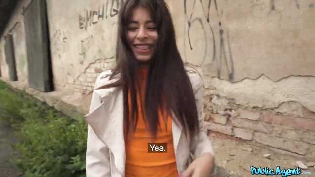 Жертва пикапера дала в фургоне