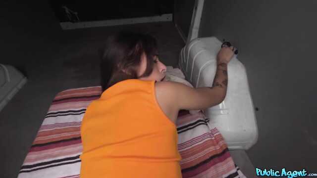 Жертва пикапера дала в фургоне