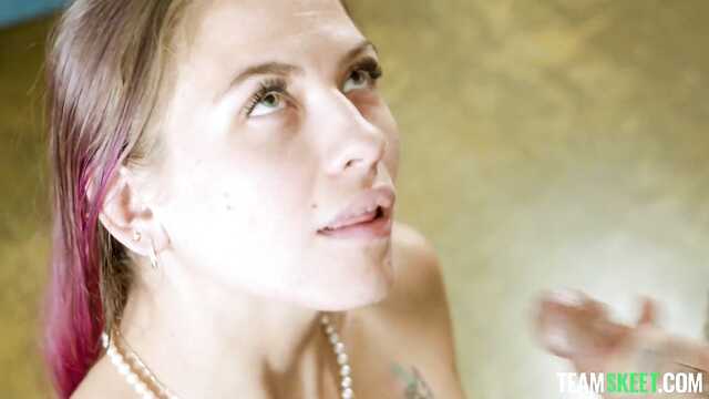 Секс от фигуристой квартирантки