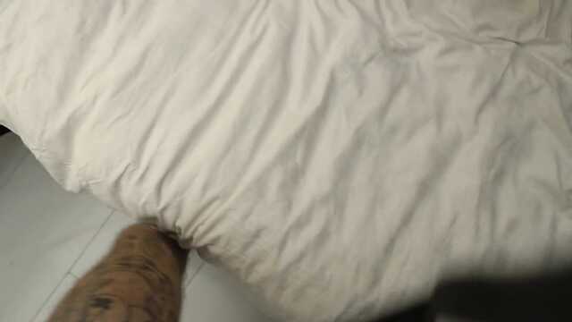 Пора порадовать еблей красивую киску