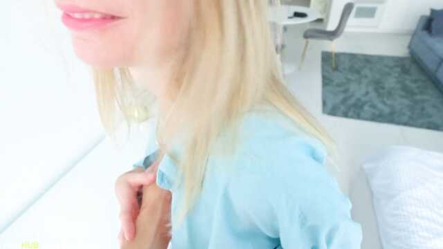 Перед свиданием разрешила брату кончить в трусики