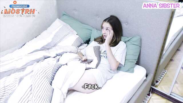 Девушка недовольна, что приятель спустил в киску