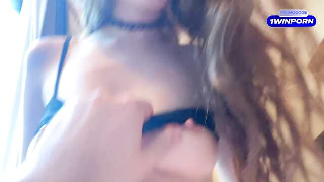 Соседка отдалась в пизденку на первом свидании