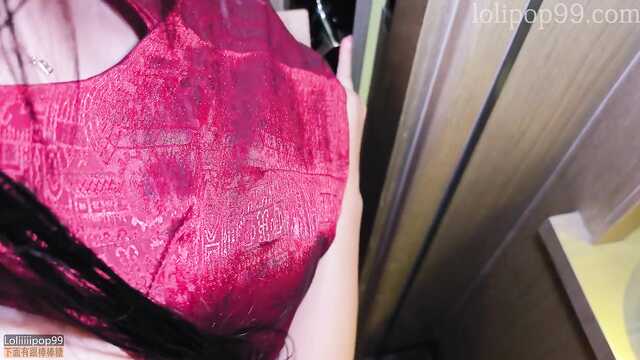 Погуляв, тайка с красивой попкой захотела секса