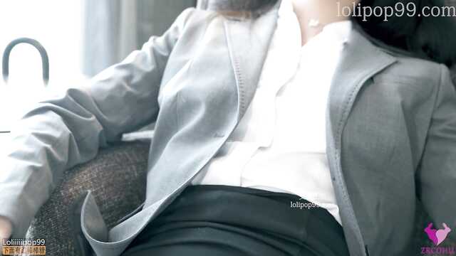 Во время командировки выебал коллегу по работе