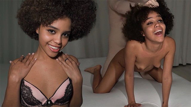 Пока муж на вахте, негритянка трахается с белым