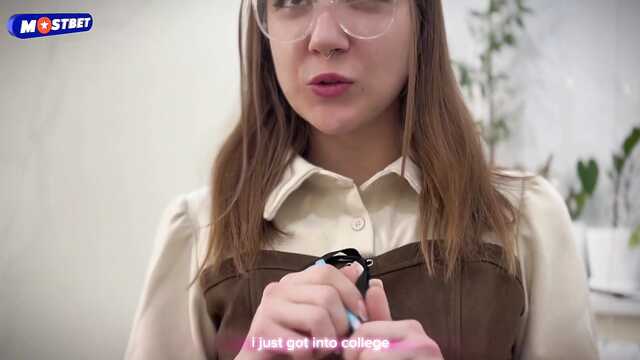 Девственница из России, которая впервые ебется