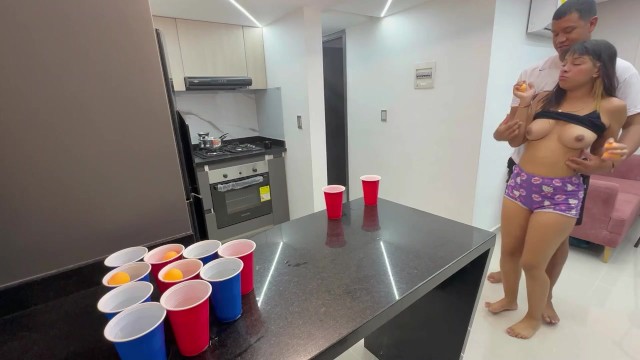 Учу трахаться сводную сестру и испытываю кайф