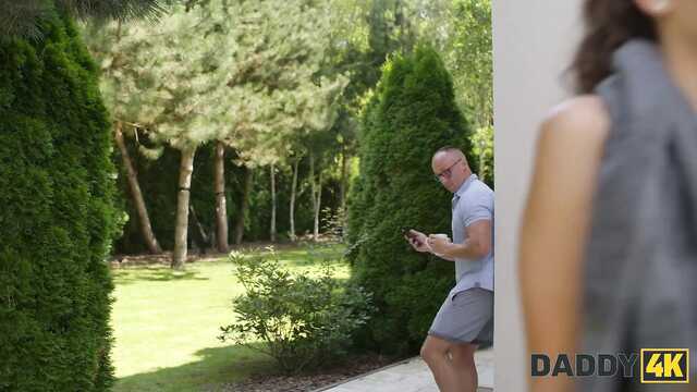 Главное, чтобы мамочка ни о чём не узнала