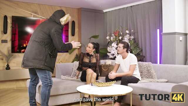 Чему научит зрелая репетиторша?