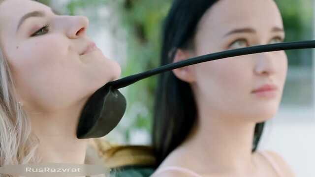 Доминирование над начинающими лесбиянками