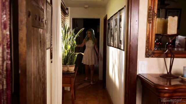 Девушка моего сына оказалась отличной любовницей