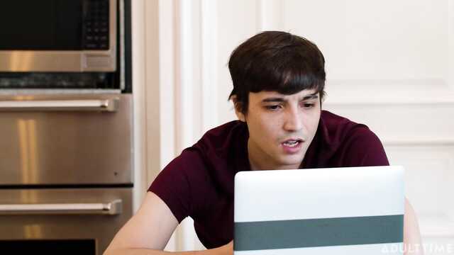 Очень давно мечтал стать любовником для мачехи