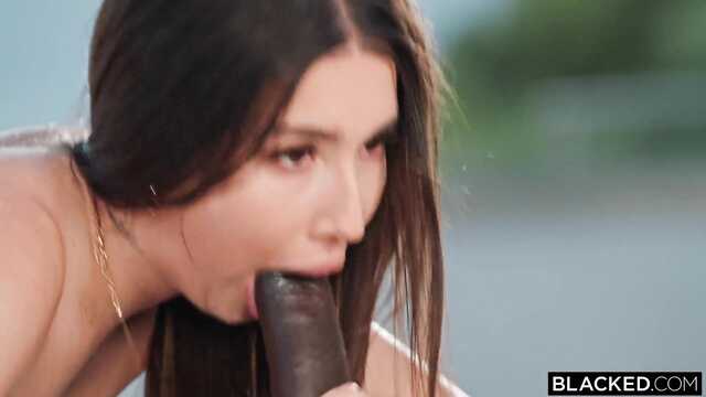 Моим новым любовником стал негр с большим хуем