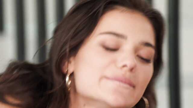 Нереальные анальные возможности худышки