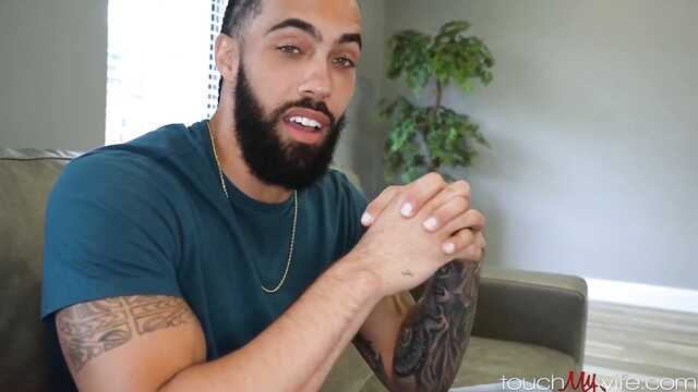 Анальное вожделение соблазнительной женщины