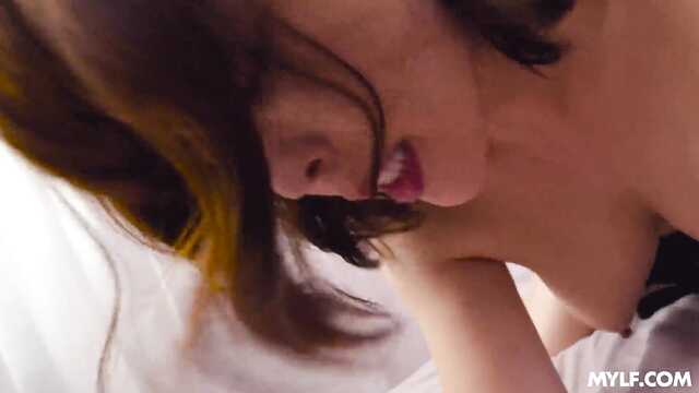 Моя дикая сексуальная фантазия - секс с мачехой