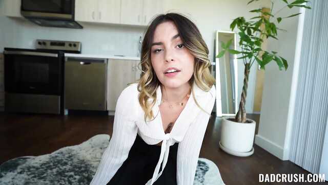 Сказал дочке, что будет приятно и засадил в жопу