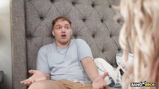 Заботливая мачеха переспала с пасынком утром