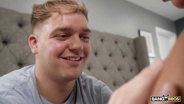 Заботливая мачеха переспала с пасынком утром