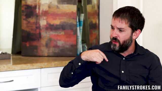 Любимый папа оказался рогоносцем