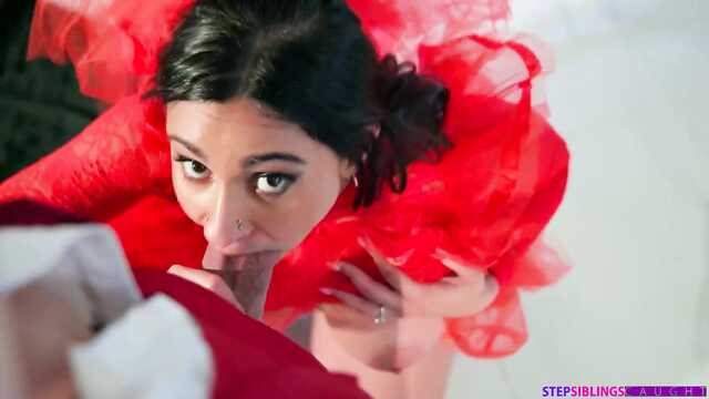 Вылизываю и ебу вкусную киску сводной сестры