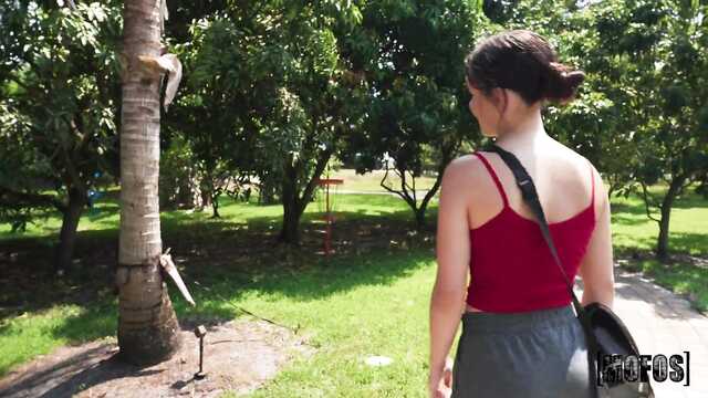 Никто не запретит трахаться на публике