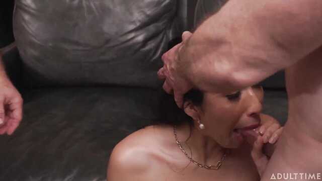 Идеальный званый ужин для нимфоманки