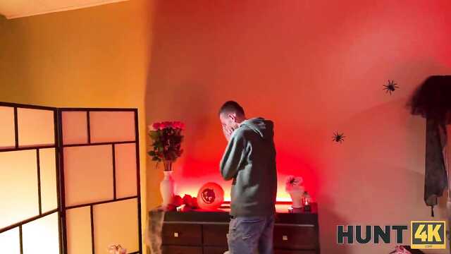 Тарақтарға арналған тоқу үлгілері Тәтті араб секс