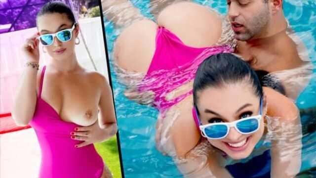 Очень близкое знакомство с инструктором по плаванию