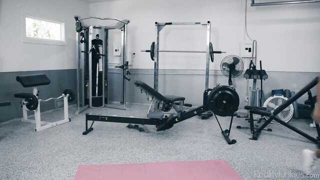 Лучшая тренировка для латинской мамаши