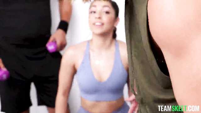 Порно миссионерлік позиция сперму ішіндегі