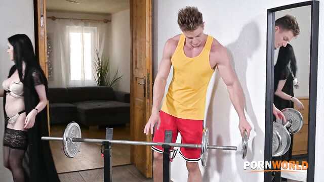 Я устала от одиночества и поебалась сразу с двумя