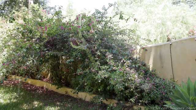 Жена друга пришла в гости и дала засадить в киску