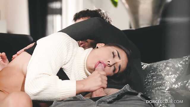 Секс с двумя нимфоманками доставляет удовольствие