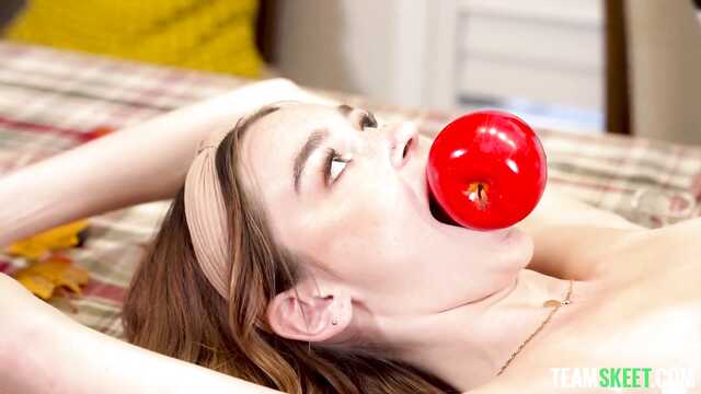 Встретили день благодарения групповым сексом