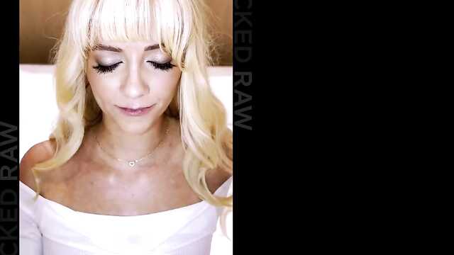 Лысые негры вспотели трахая тощую блондинку