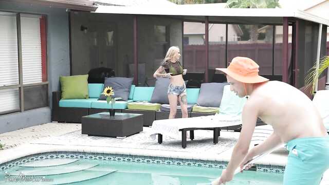 Посильная помощь любвеобильной мамочке!