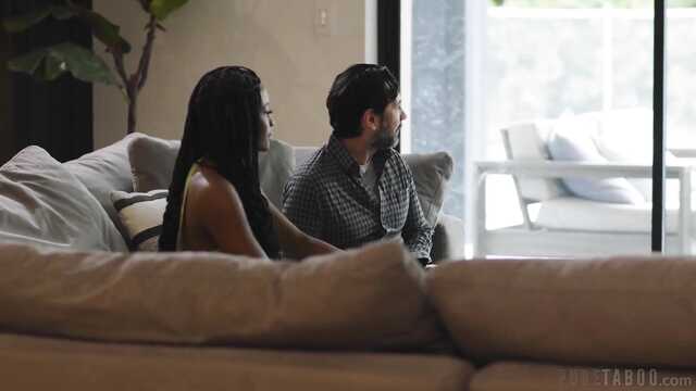 Бородатый чудак умудрился выебать негритянку