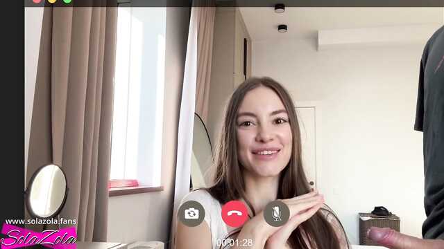 Зачем ты дрочишь, лучше вставь в свою сестренку