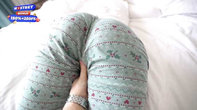 Сжалилась над братом и дала засадить в пизденку