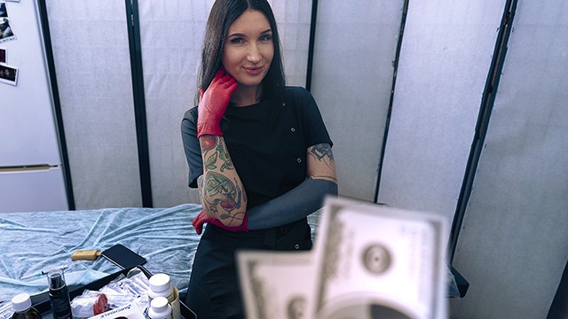 Горячая медсестра в перчатках берет пробу спермы