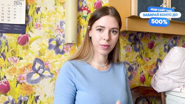 Удовлетворенная сестра охотно пожирает сперму