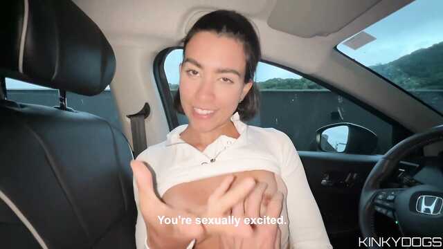 Счастливый девственник щупает сводную сестру