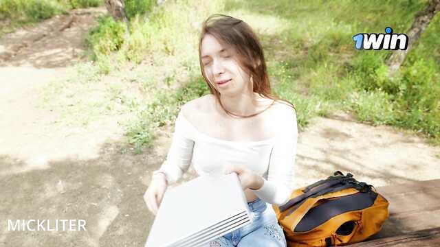 Особая сексуальная игра с окончанием в ротик