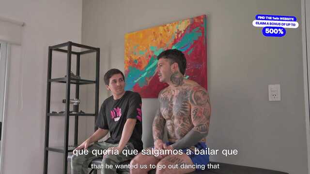 «Жеке детектив» ретро порно фильмі Орыс порно әйелі белдікпен