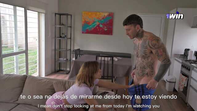 Возбудив брата попкой, секси кузина сделала минет