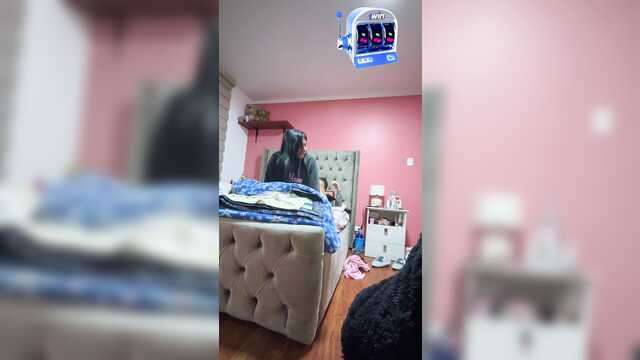 Мои родители уехали, приезжай и трахай мою письку